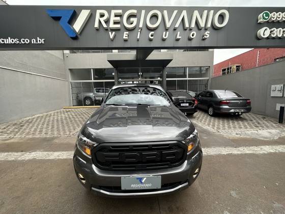 FORD RANGER 2.2 XLS 4X4 CD 16V DIESEL 4P AUTOMÁTICO